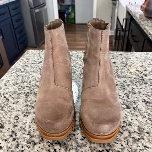 Sorel Joan of Arctic Wedge III Chelsea Waterproof Boots Taupe 8.5 - Picture 2 of 9